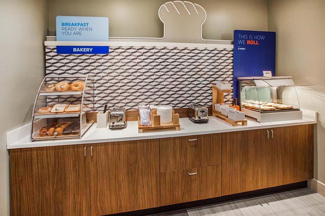 Holiday Inn Express Hotel & Suites Amarillo South By Ihg Екстер'єр фото
